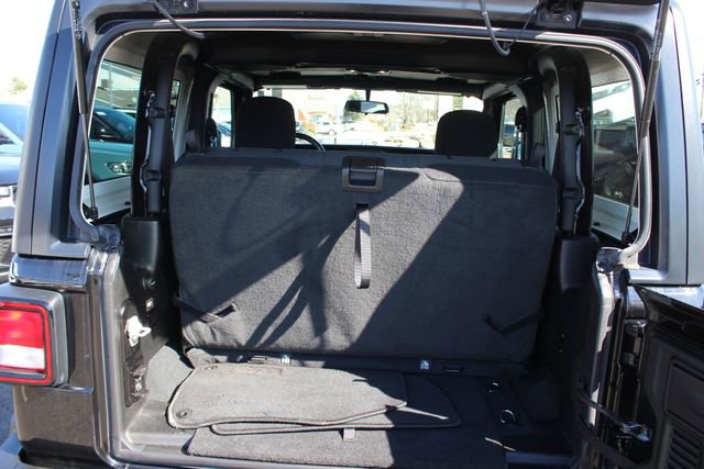 Used 2022 Jeep Wrangler Sport S image 24