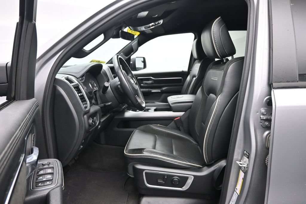 Used 2024 RAM 1500 Laramie AWD/4WD image 25
