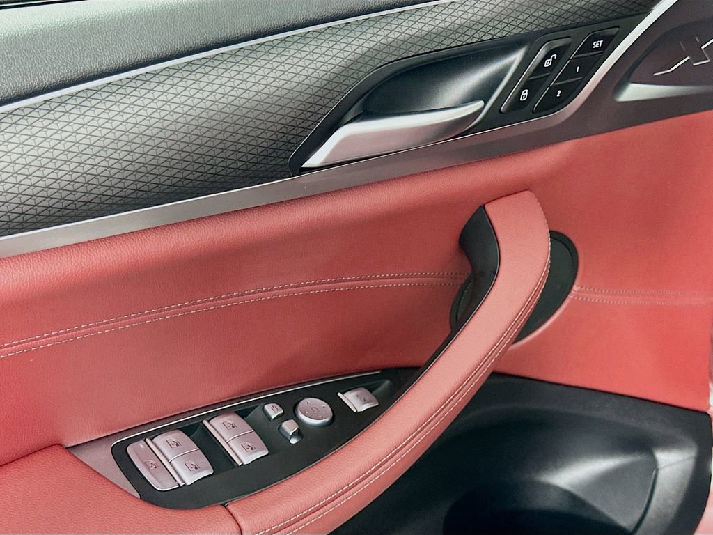 Certified 2023 BMW X4 xDrive30i w/ M Sport Package image 18