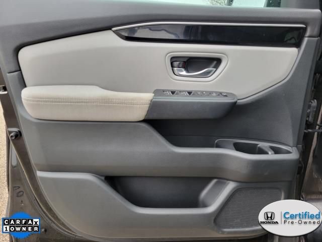 Certified 2023 Honda Pilot LX image 15