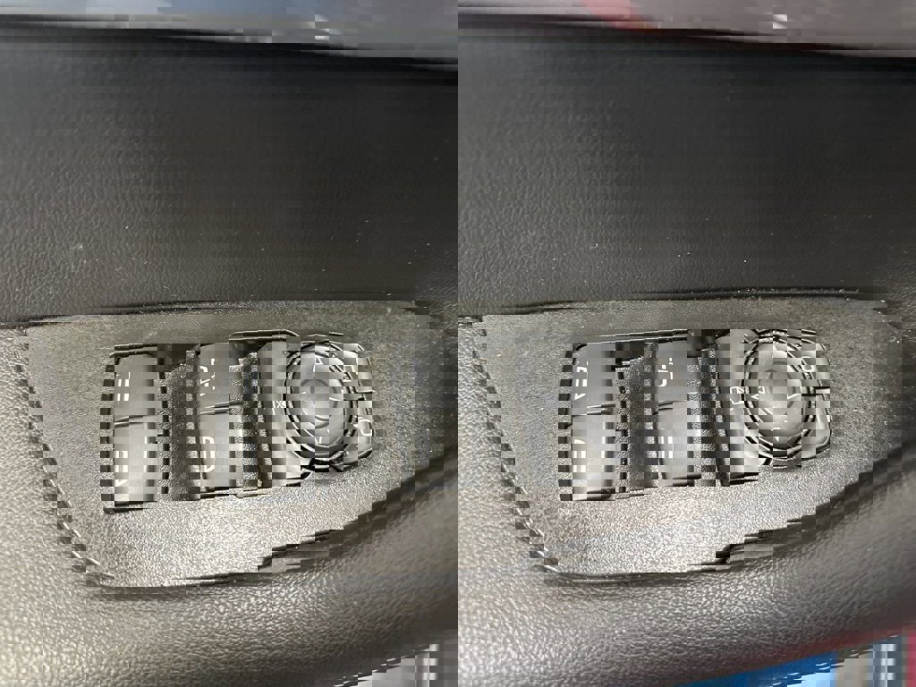 Certified 2025 Chevrolet Blazer LT image 23