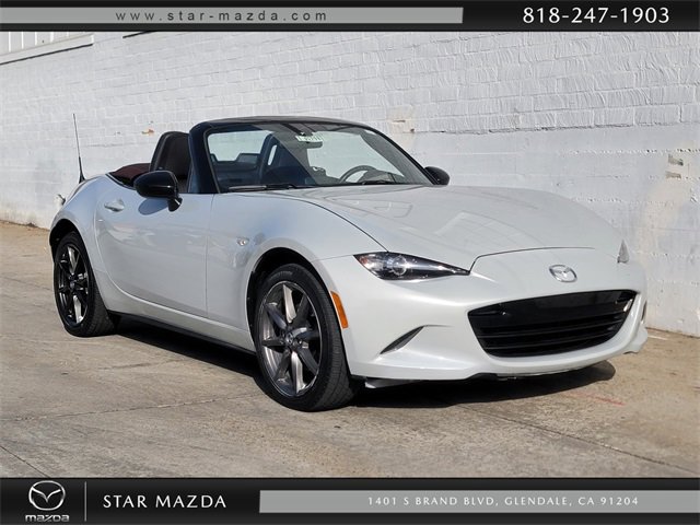 Used 2018 MAZDA MX-5 Miata Club image 1