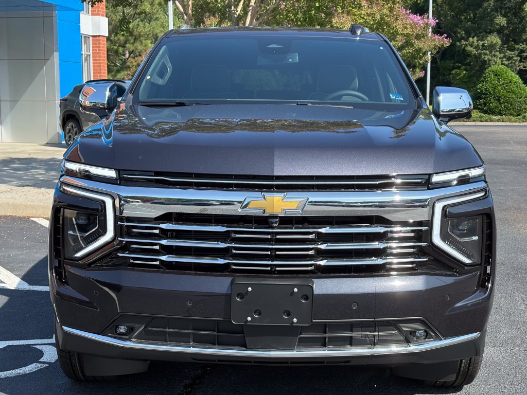 New 2026 Chevrolet Suburban Premier w/ Sun And Tow Package AWD/4WD image 3