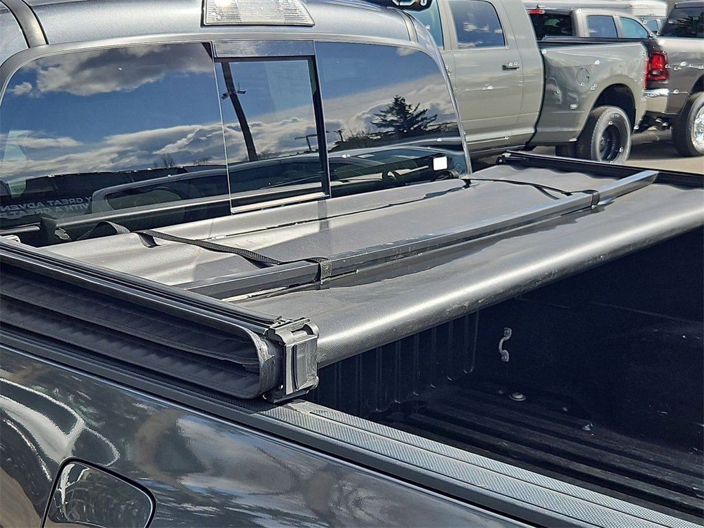 Used 2021 Toyota Tacoma TRD Off-Road image 30