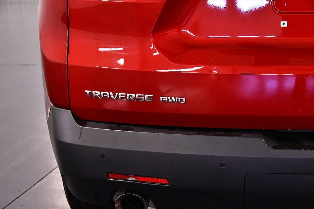 Used 2023 Chevrolet Traverse LT w/ LPO, Floor Liner Package image 10
