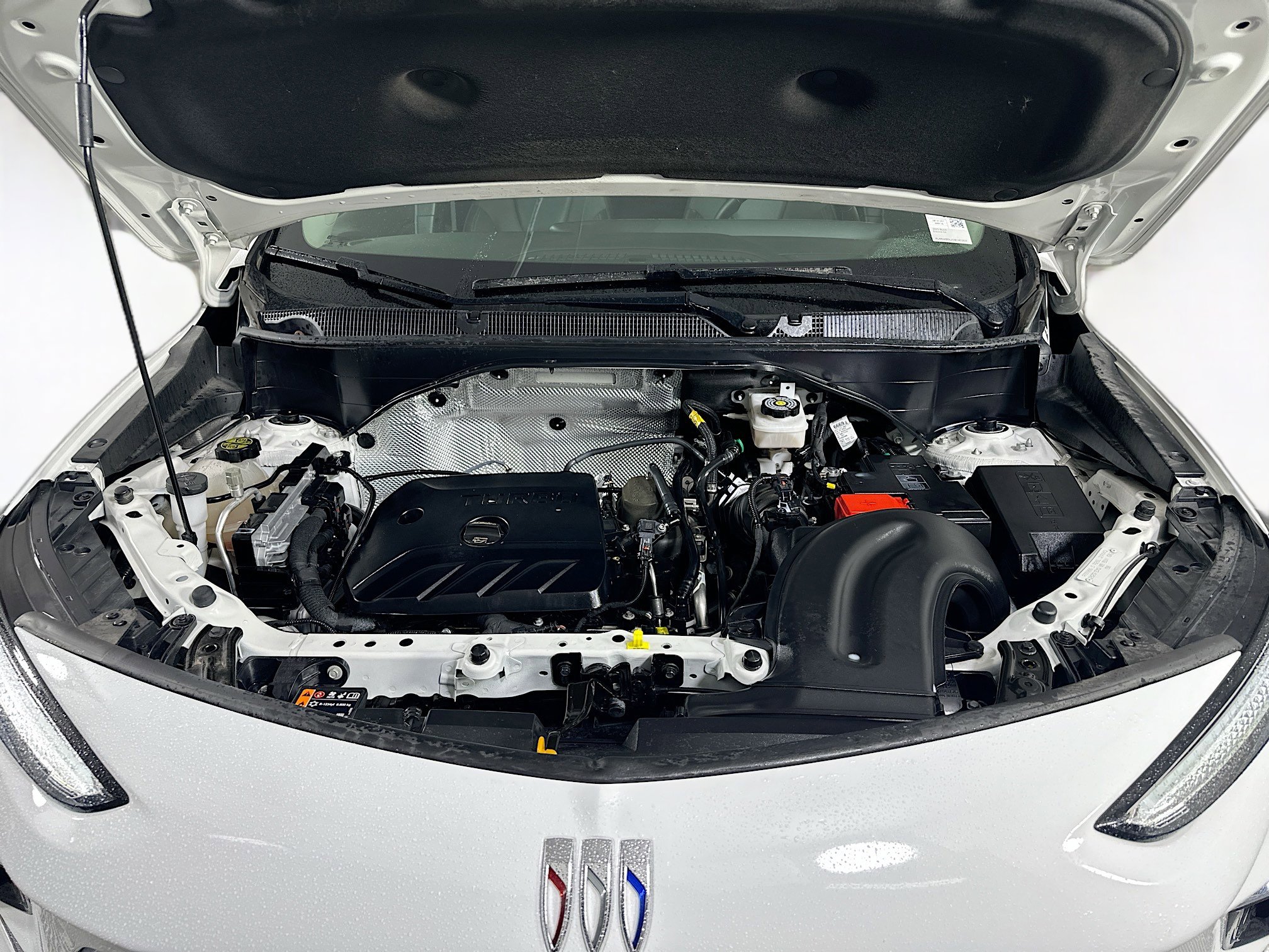 Used 2025 Buick Encore GX Preferred FWD image 32