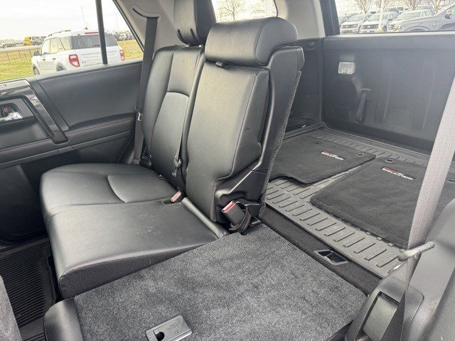 Used 2024 Toyota 4Runner TRD Off-Road Premium image 30