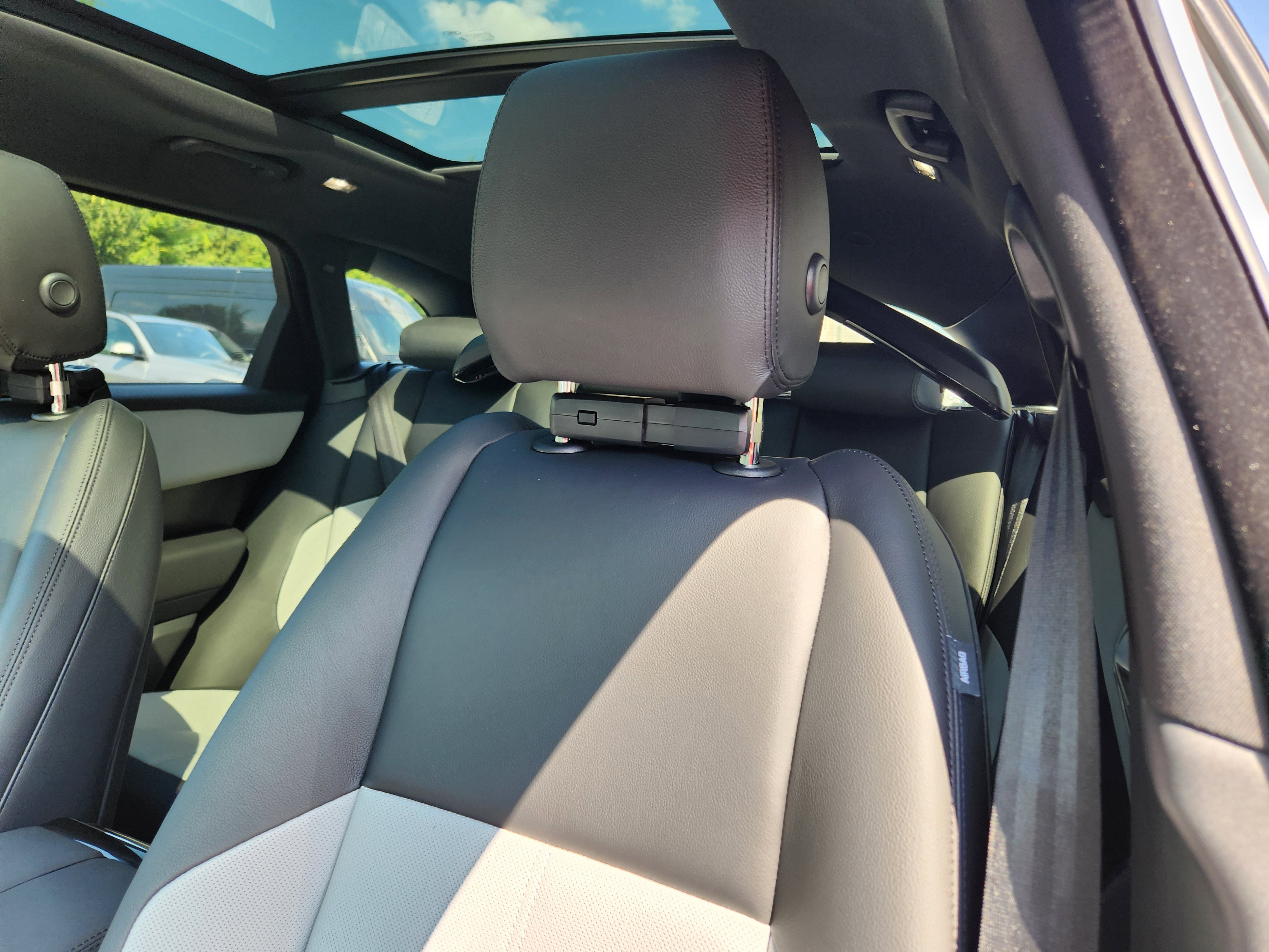 New 2026 Land Rover Range Rover Velar Dynamic SE image 7