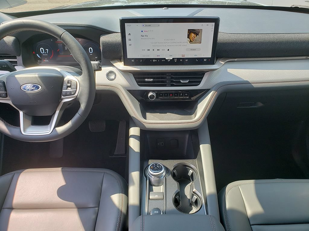 New 2026 Ford Explorer Active w/ Active Comfort Package AWD/4WD image 17