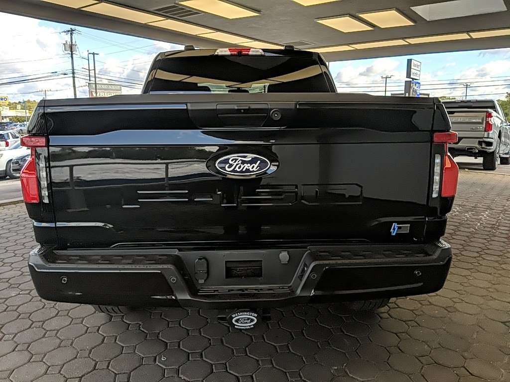 Certified 2024 Ford F150 Lightning XLT w/ Max Trailer Tow Package image 6