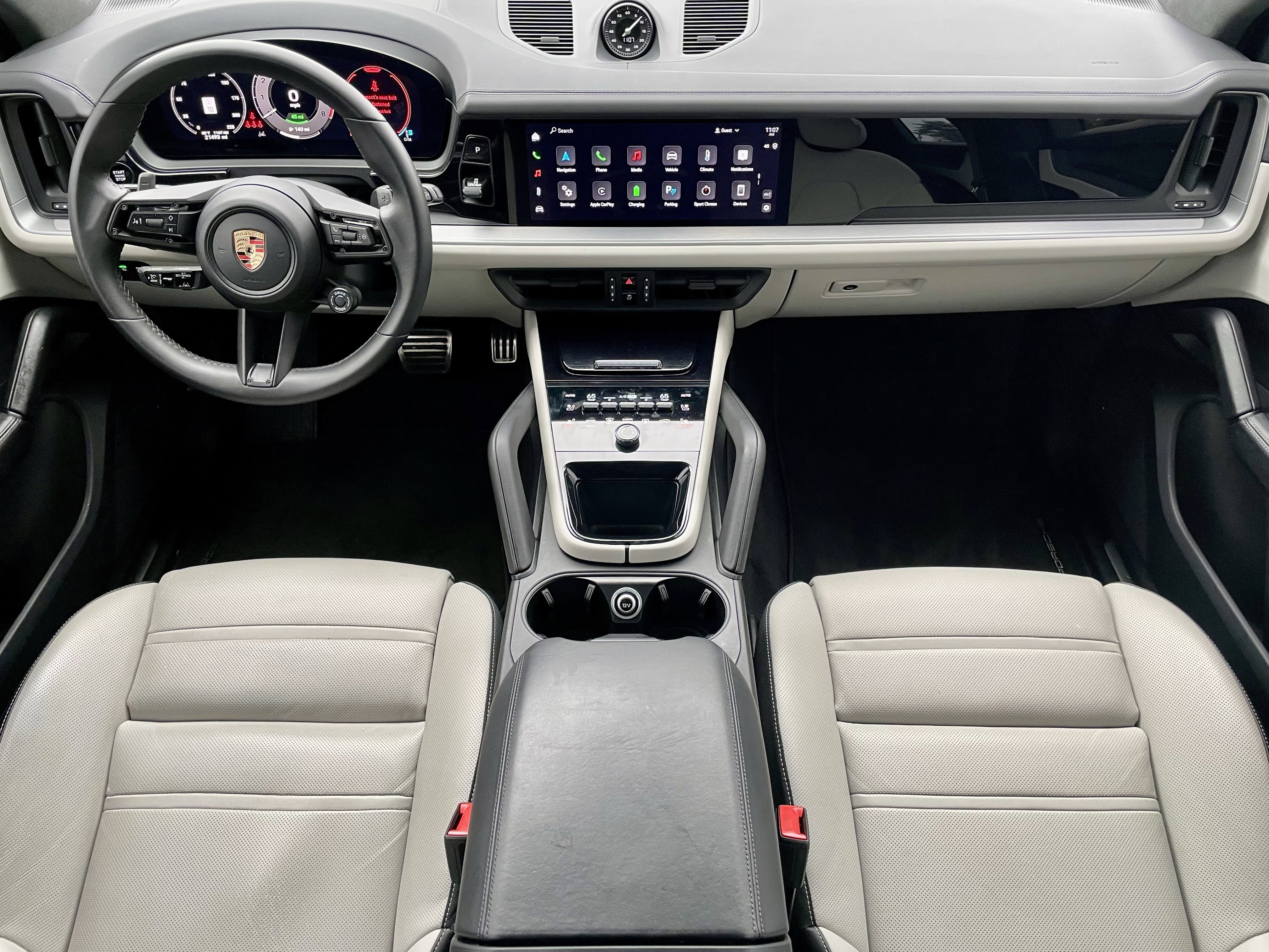 Used 2024 Porsche Cayenne Turbo image 16