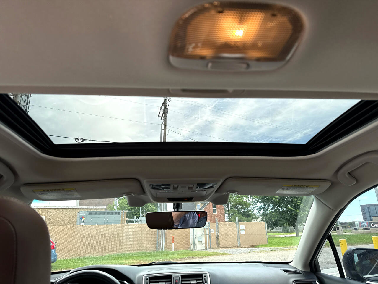 Used 2018 Subaru Outback 2.5i Touring image 38