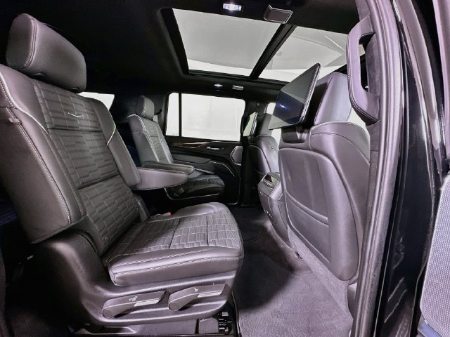 Certified 2024 Cadillac Escalade ESV Sport Platinum w/ LPO, ONYX Package AWD/4WD image 37