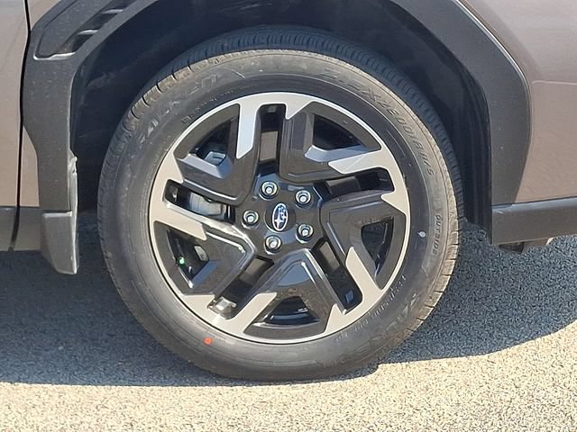 Used 2025 Subaru Forester Limited AWD/4WD image 8