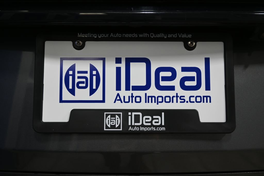 Used 2018 Land Rover Range Rover Velar S image 39