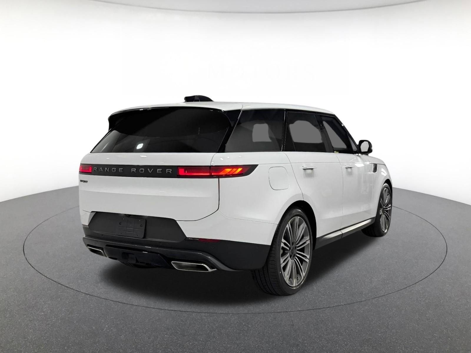 New 2026 Land Rover Range Rover Sport SE image 5