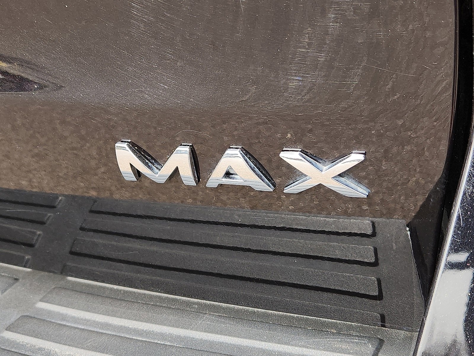 Used 2024 Ford Expedition Max XLT image 9
