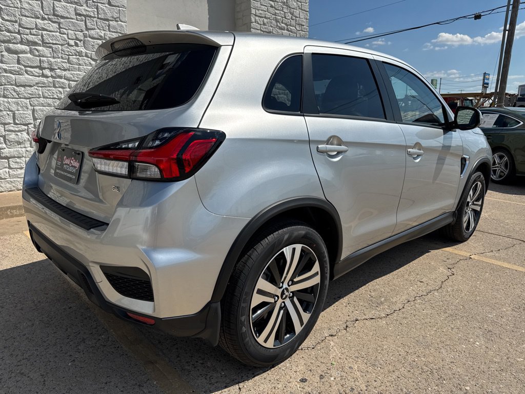 New 2027 Mitsubishi Outlander Sport SE FWD image 4
