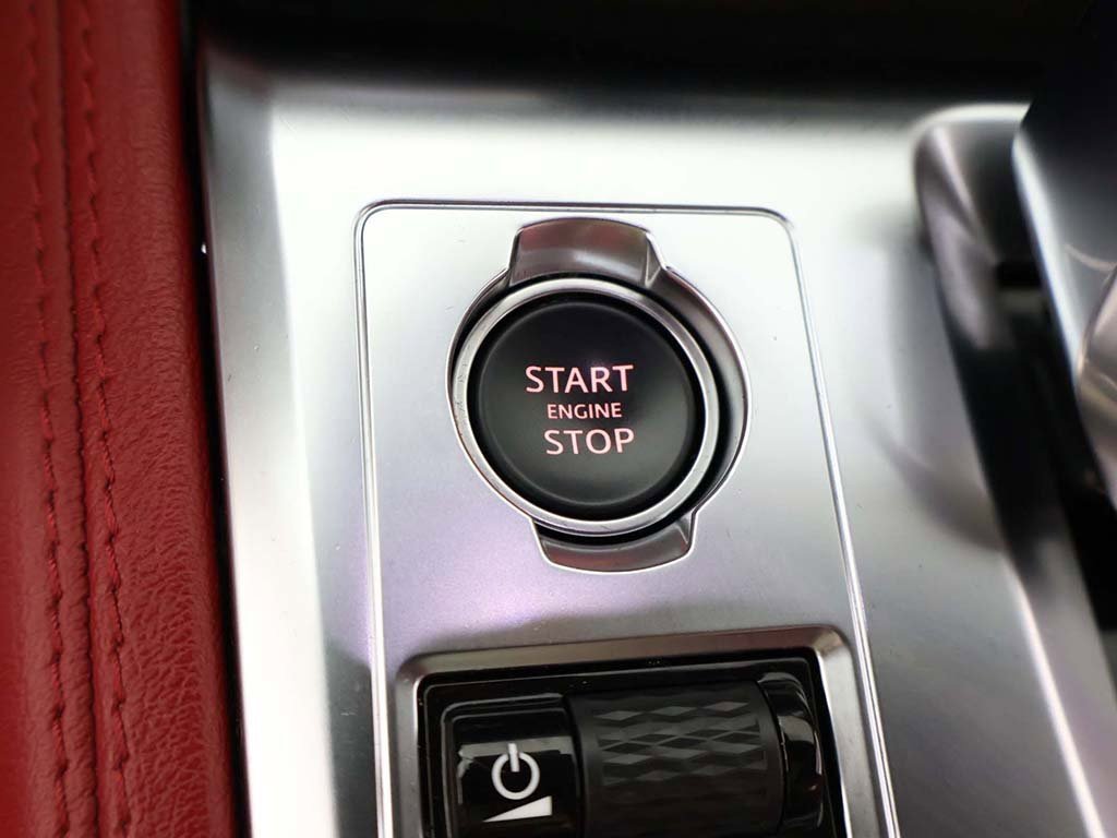 Used 2023 Jaguar F-PACE R-Dynamic S image 44