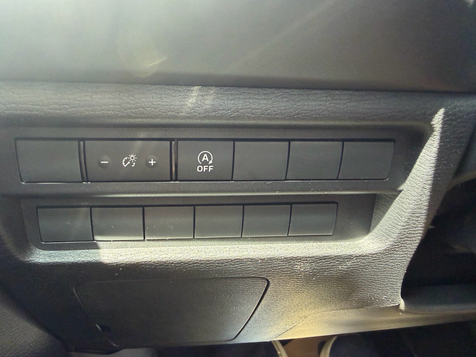 New 2026 Mitsubishi Outlander LE AWD/4WD image 23