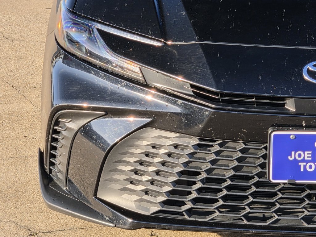 Used 2026 Toyota Camry SE FWD image 5