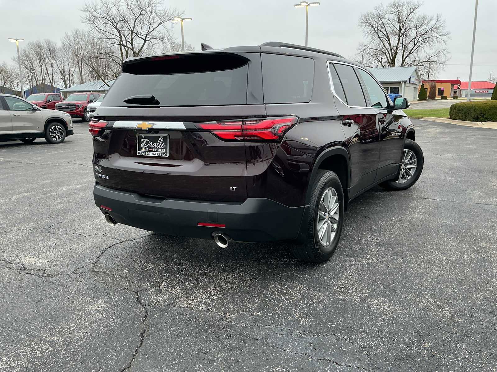 Used 2023 Chevrolet Traverse LT image 4