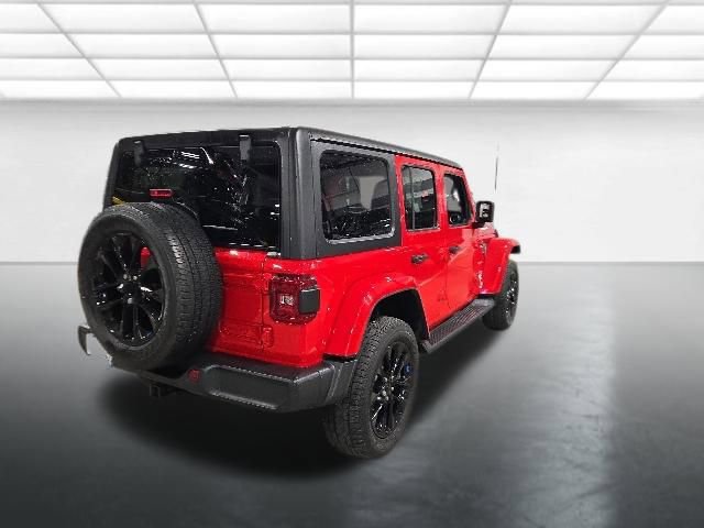Used 2023 Jeep Wrangler Unlimited Sahara w/ Cold Weather Group AWD/4WD image 5