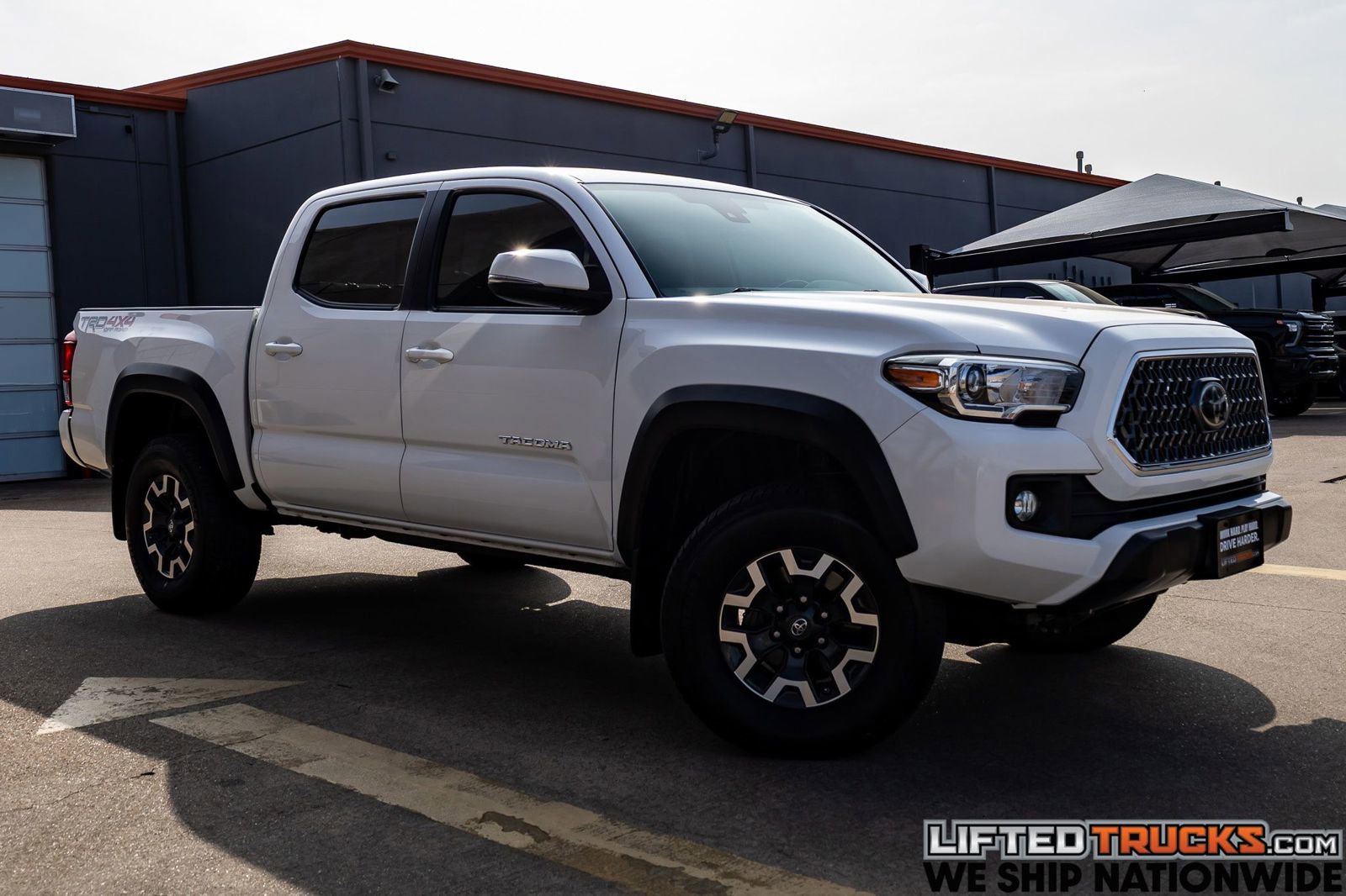 Used 2018 Toyota Tacoma TRD Off-Road w/ Technology Package image 1
