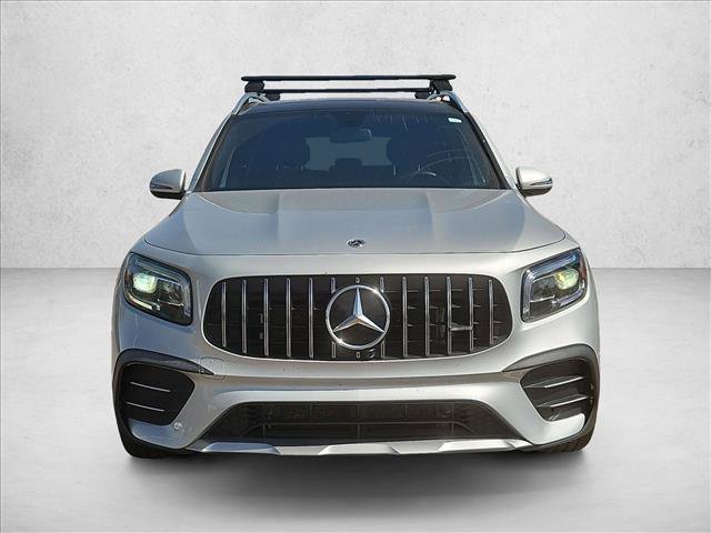 Used 2023 Mercedes-Benz GLB 35 AMG 4MATIC image 2
