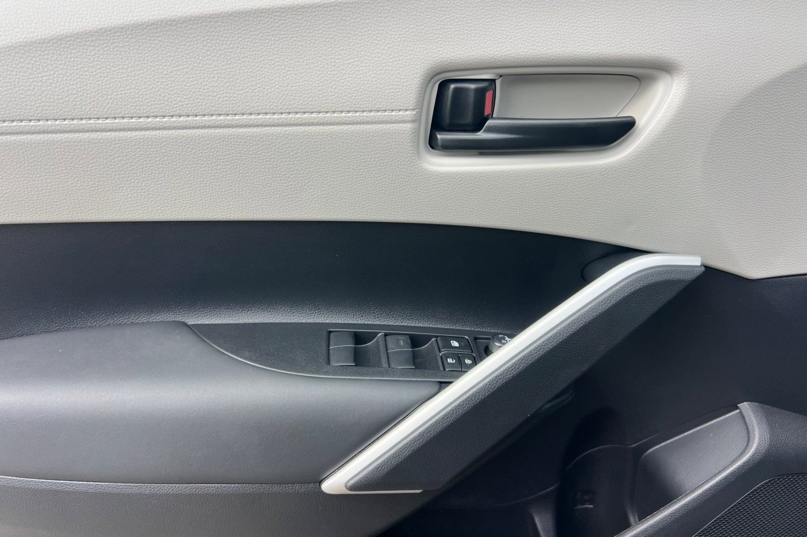 New 2026 Toyota Corolla Cross LE image 13