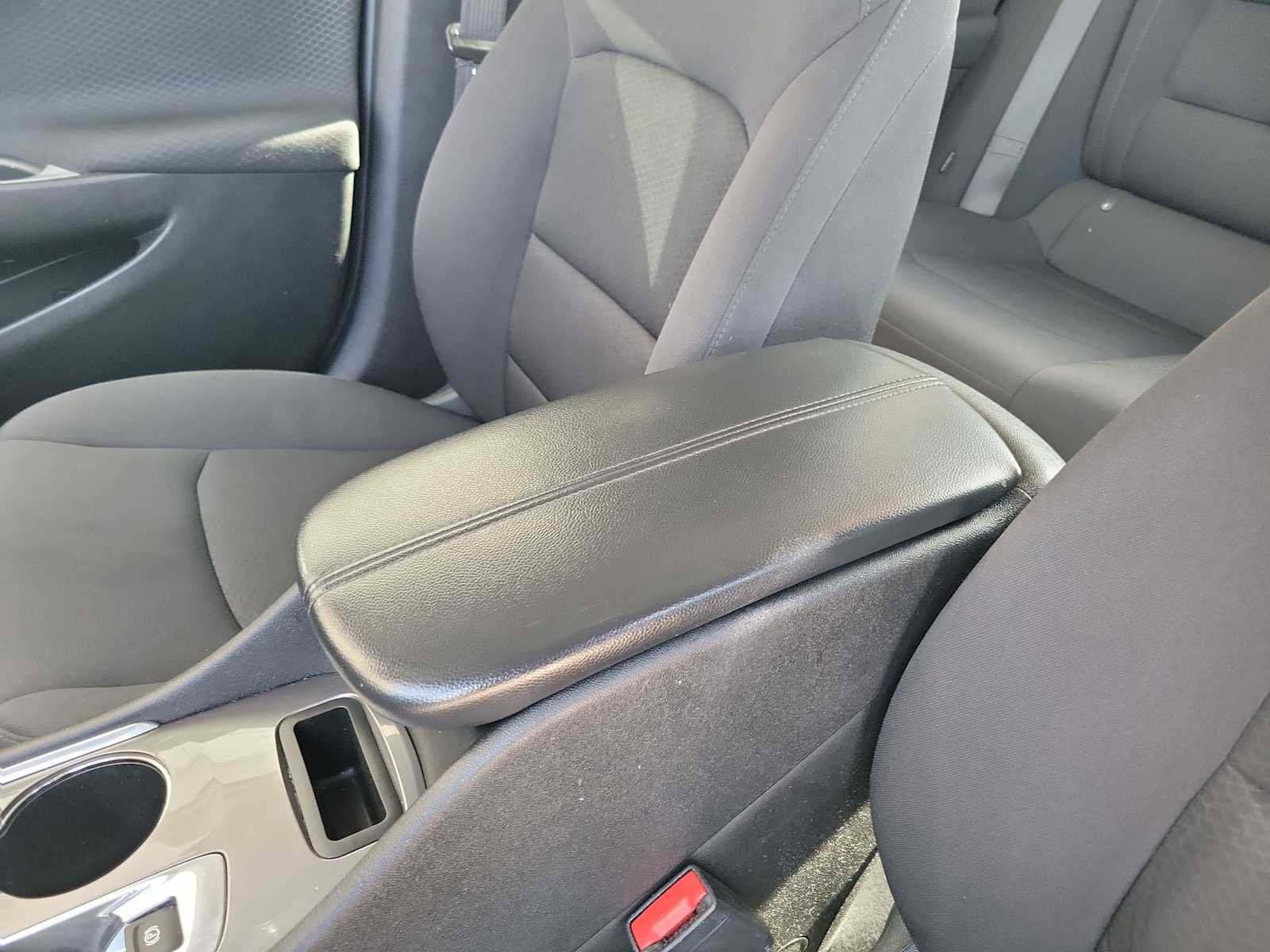 Used 2023 Chevrolet Malibu LT image 16