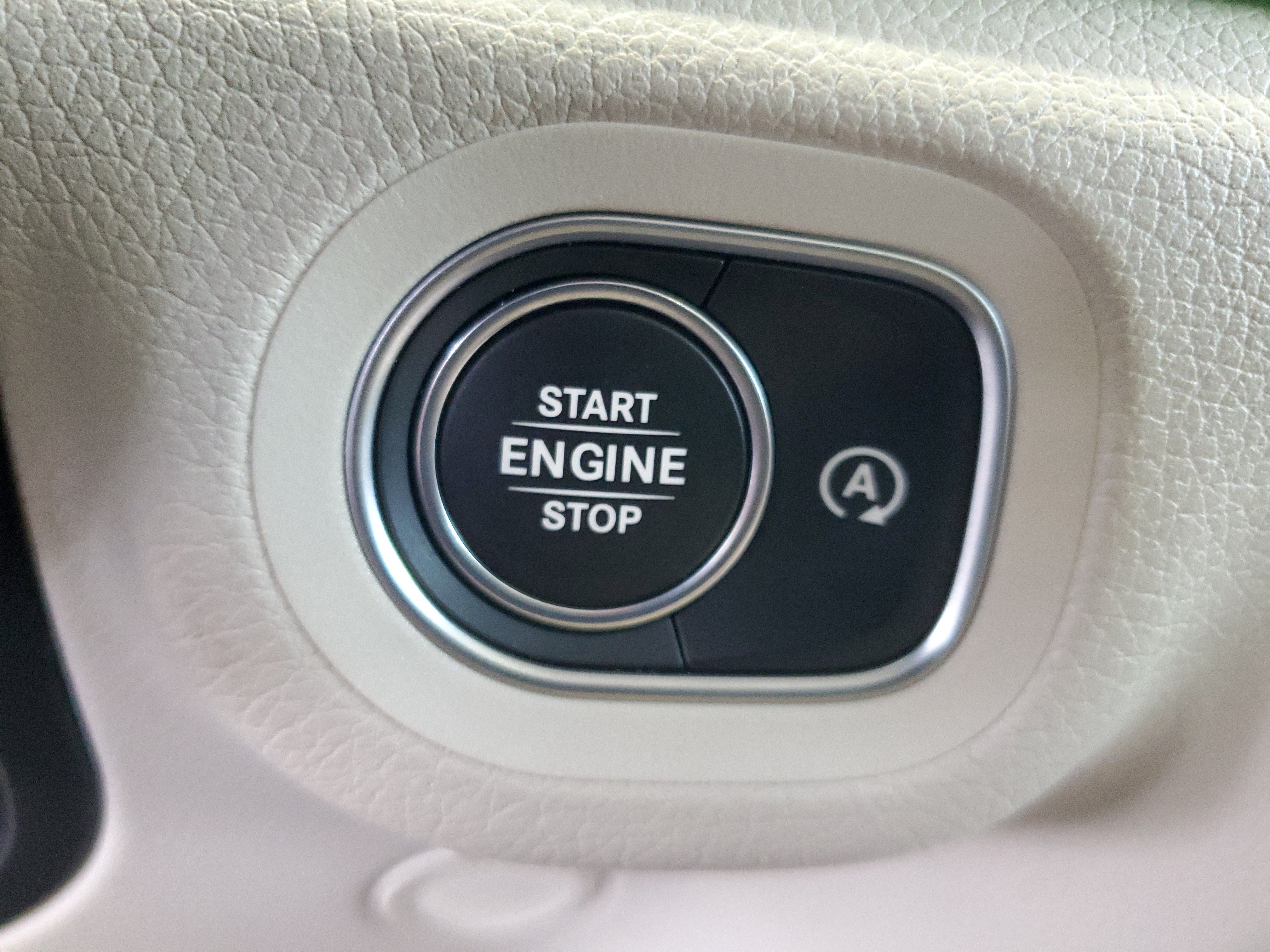 Used 2022 Mercedes-Benz GLS 450 4MATIC image 32
