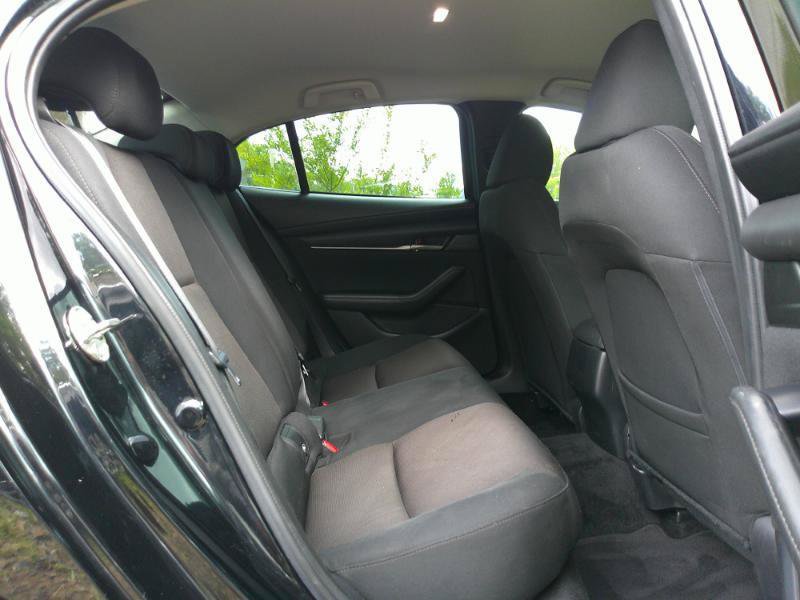 Used 2020 MAZDA MAZDA3 Sedan FWD image 20
