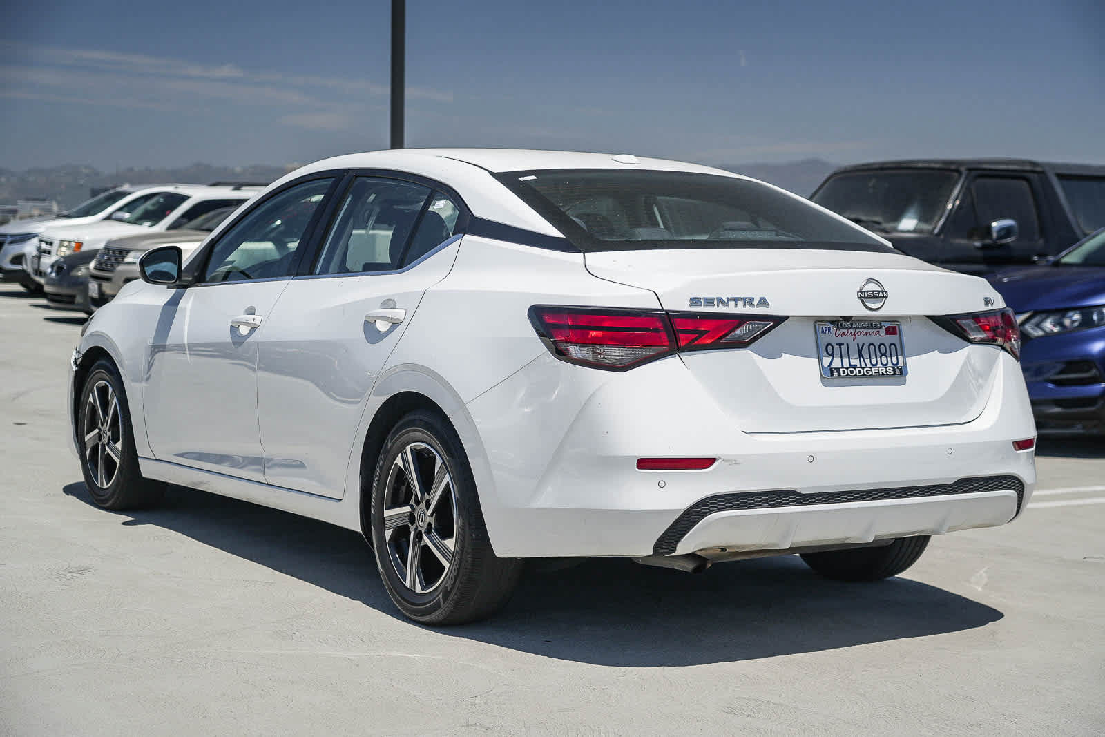 Used 2024 Nissan Sentra SV FWD image 8