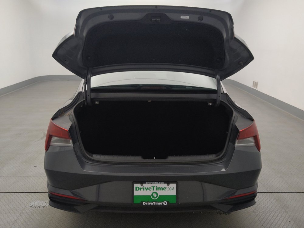 Used 2023 Hyundai Elantra SEL image 29