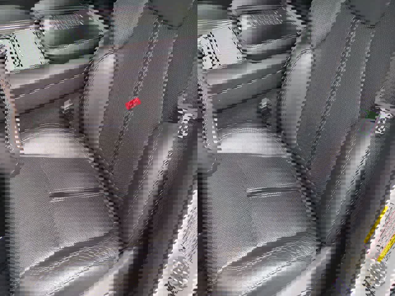 Used 2024 Jeep Wagoneer Series II w/ Flexible Seating Group RWD image 17