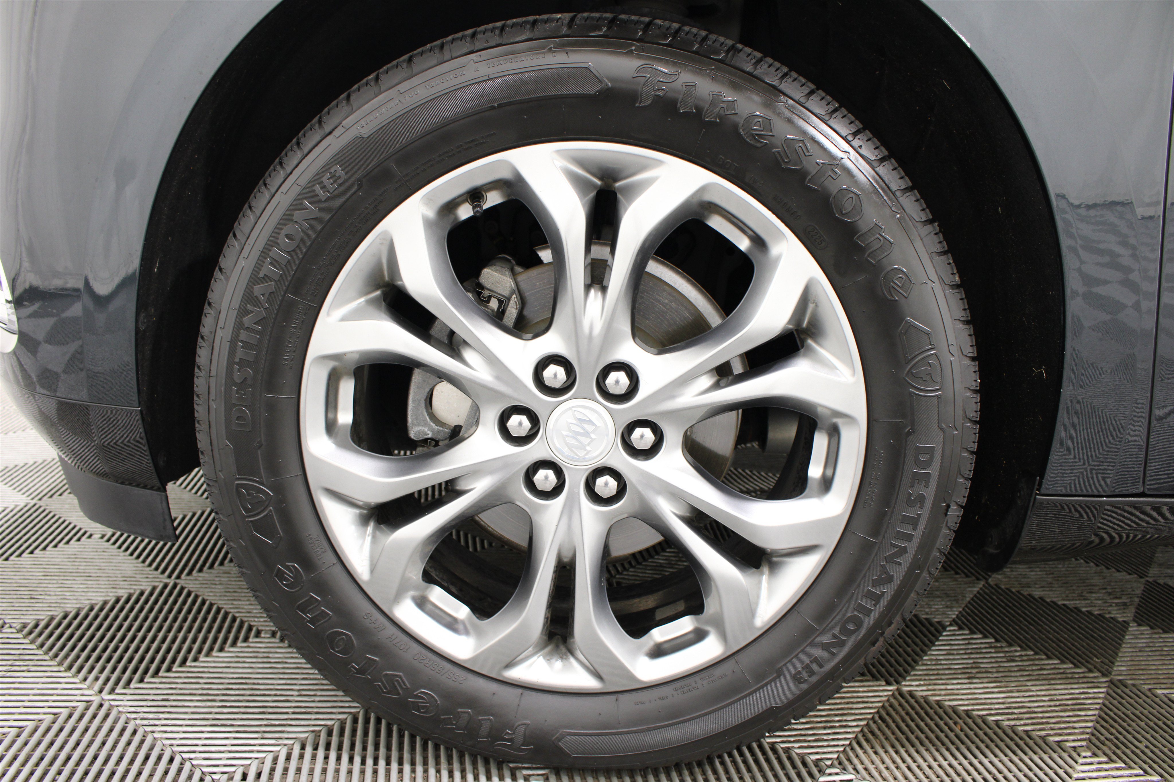 Used 2019 Buick Enclave Avenir w/ Avenir Technology Package FWD image 40