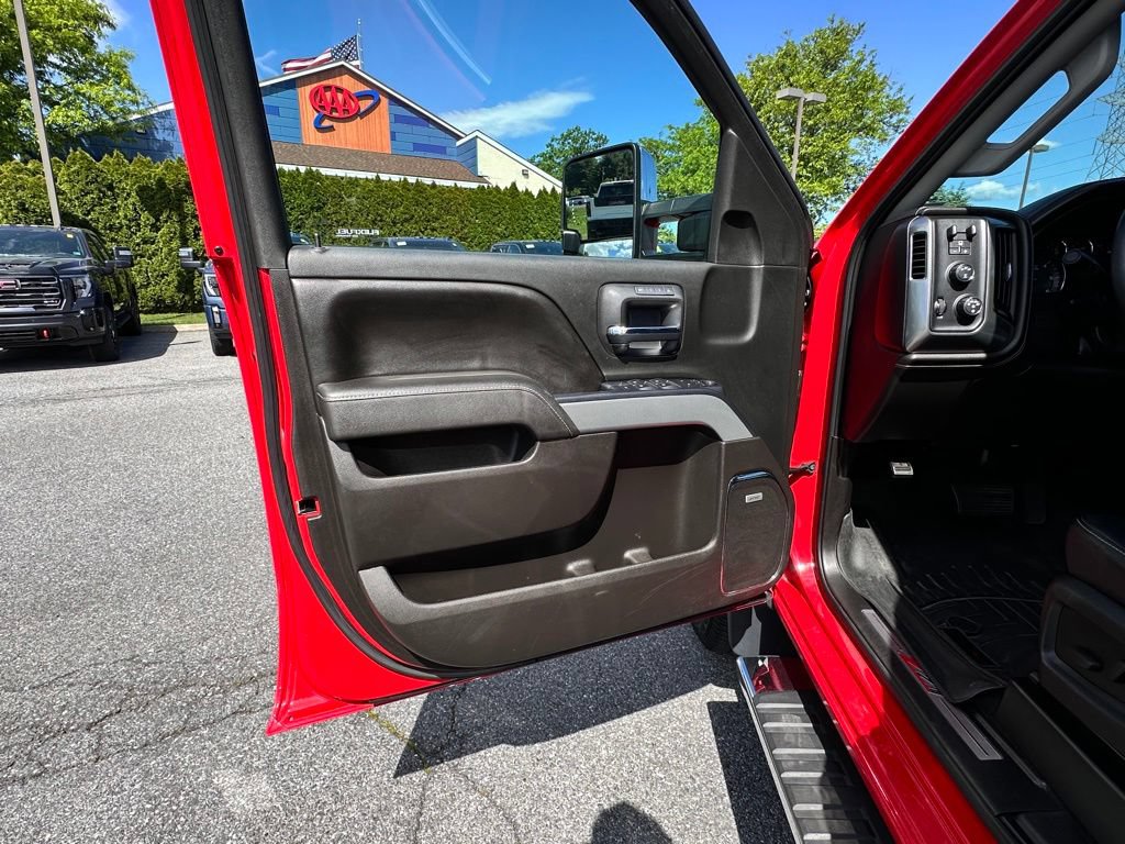 Certified 2017 Chevrolet Silverado 3500 LTZ AWD/4WD image 23