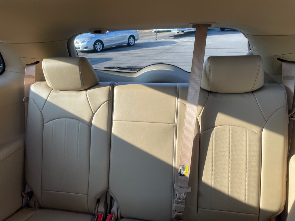 Used 2009 Buick Enclave CXL w/ Entertainment Package #2 FWD image 18