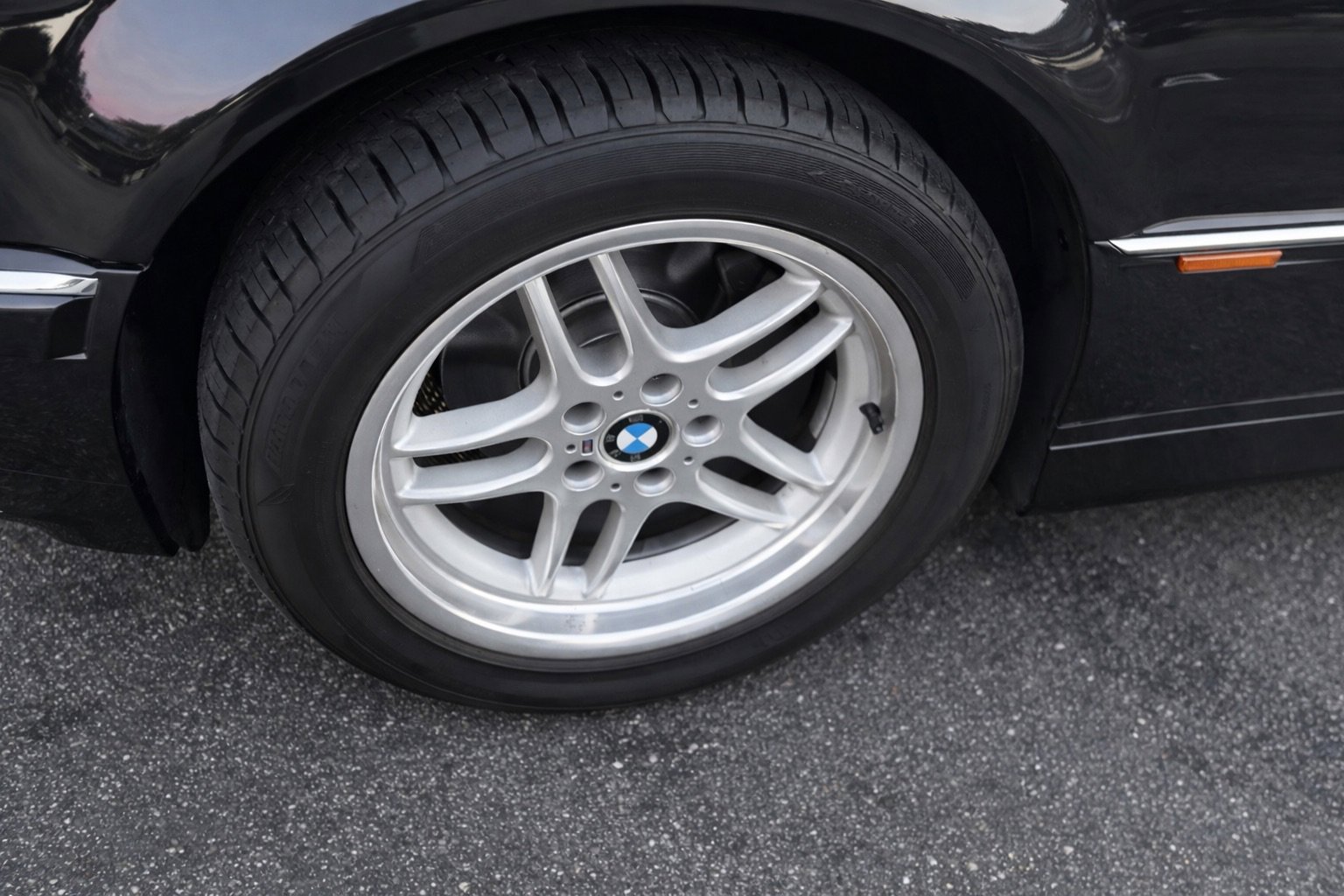 Used 2000 BMW 740i image 4