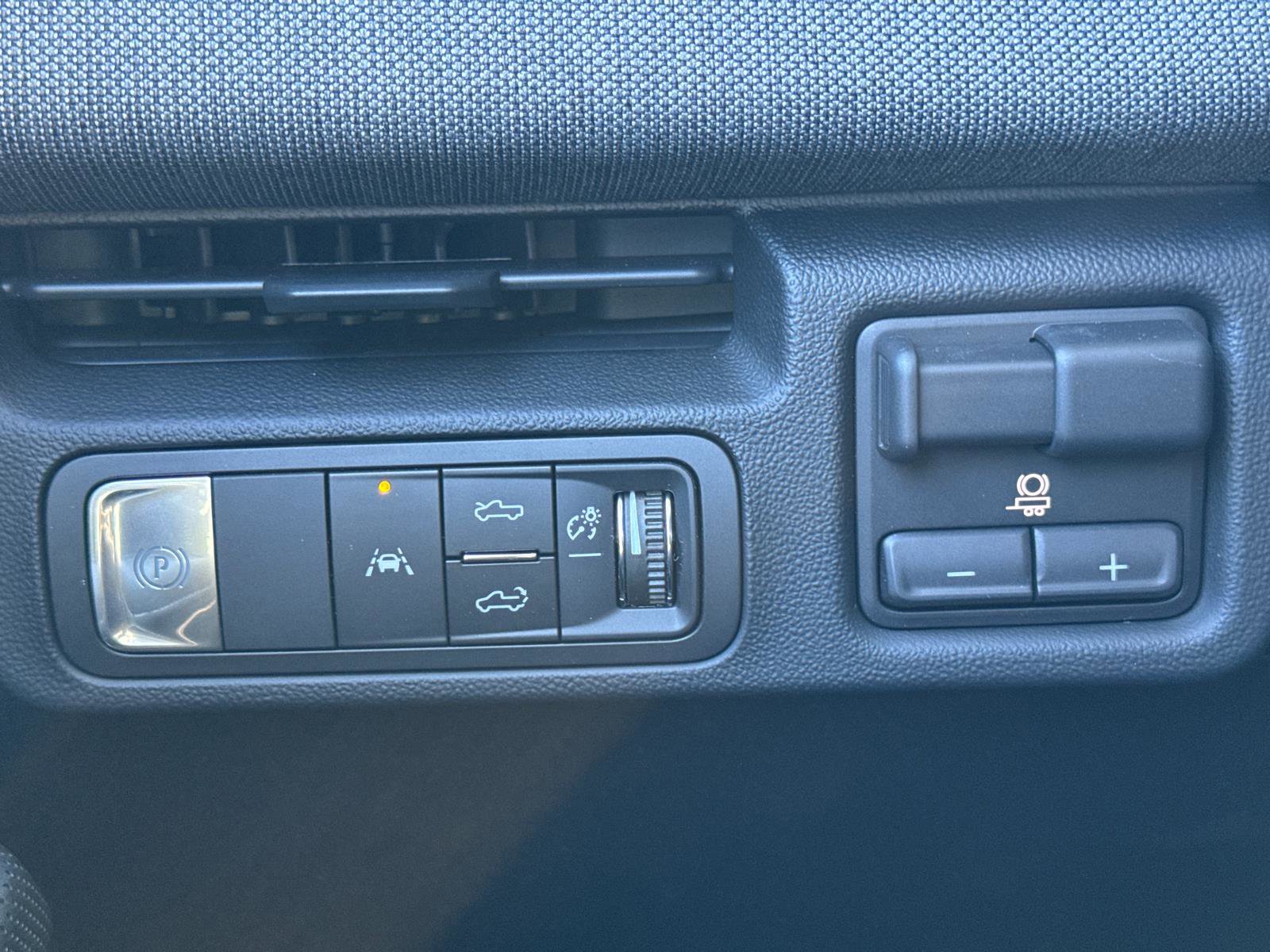 New 2026 GMC Sierra EV Elevation image 22