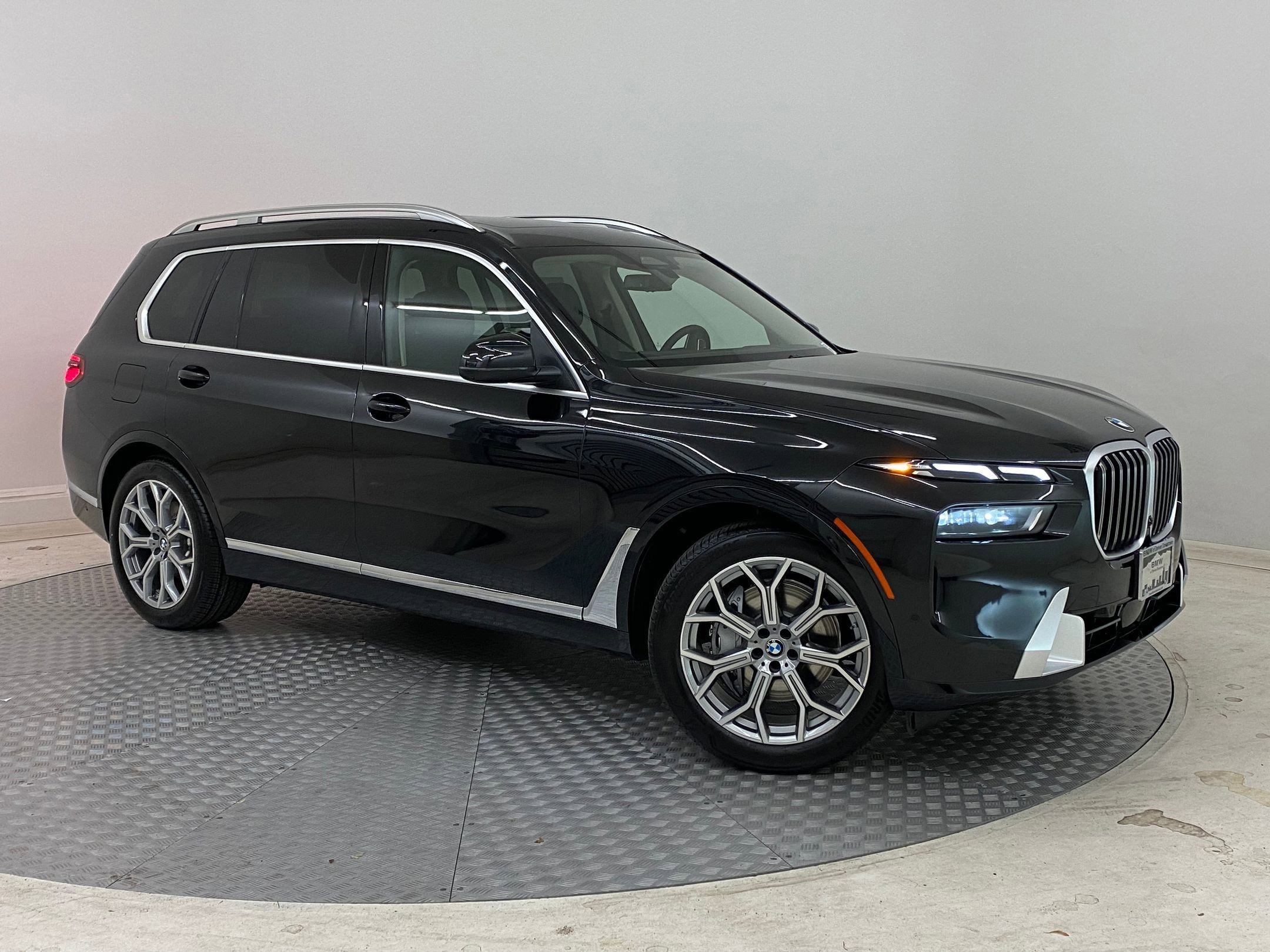 Used 2026 BMW X7 xDrive40i w/ Premium Package image 6