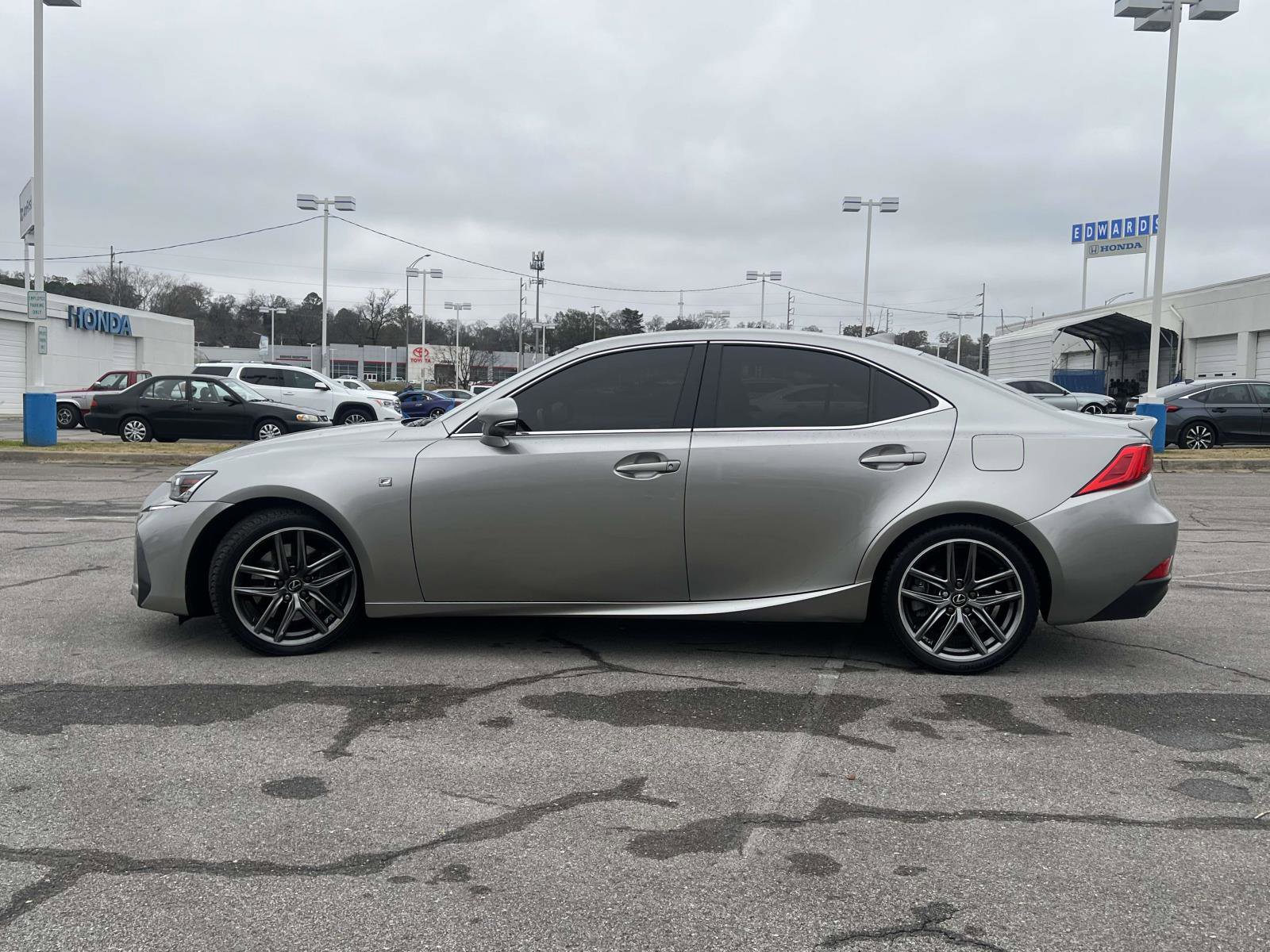 Used 2020 Lexus IS 350 F Sport w/ F Sport Package image 6