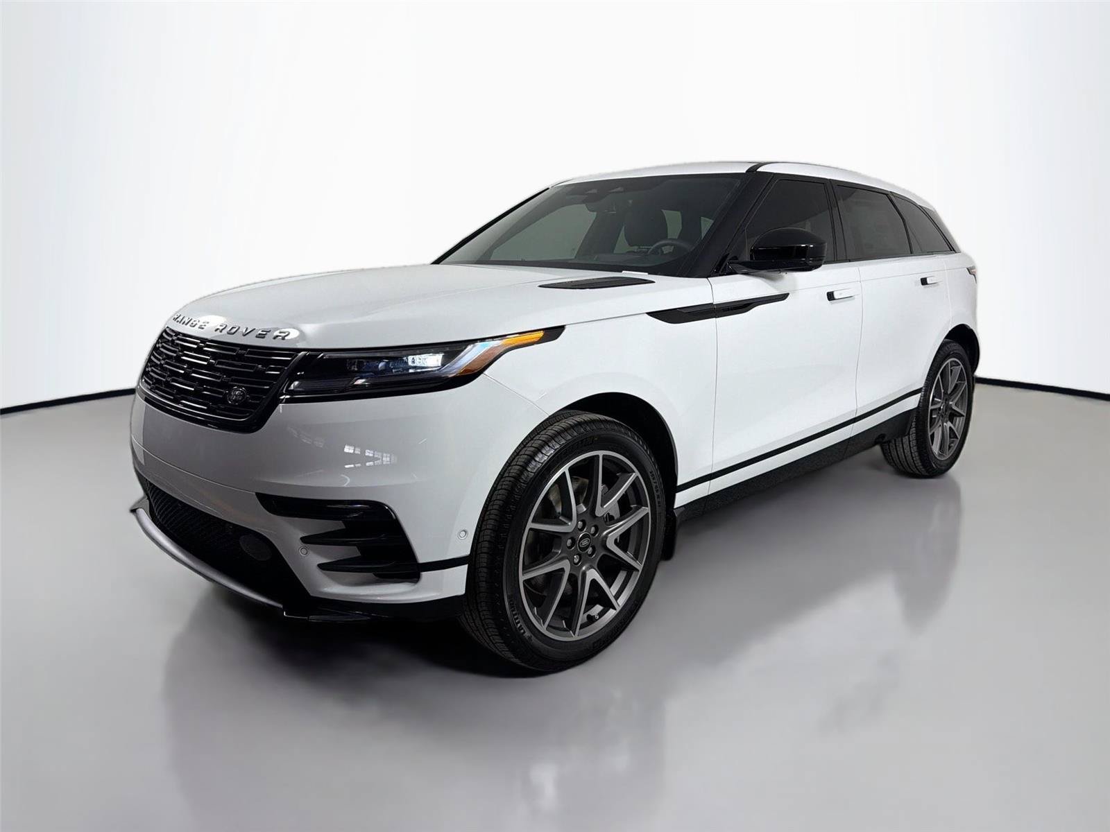 New 2026 Land Rover Range Rover Velar Dynamic SE AWD/4WD image 1