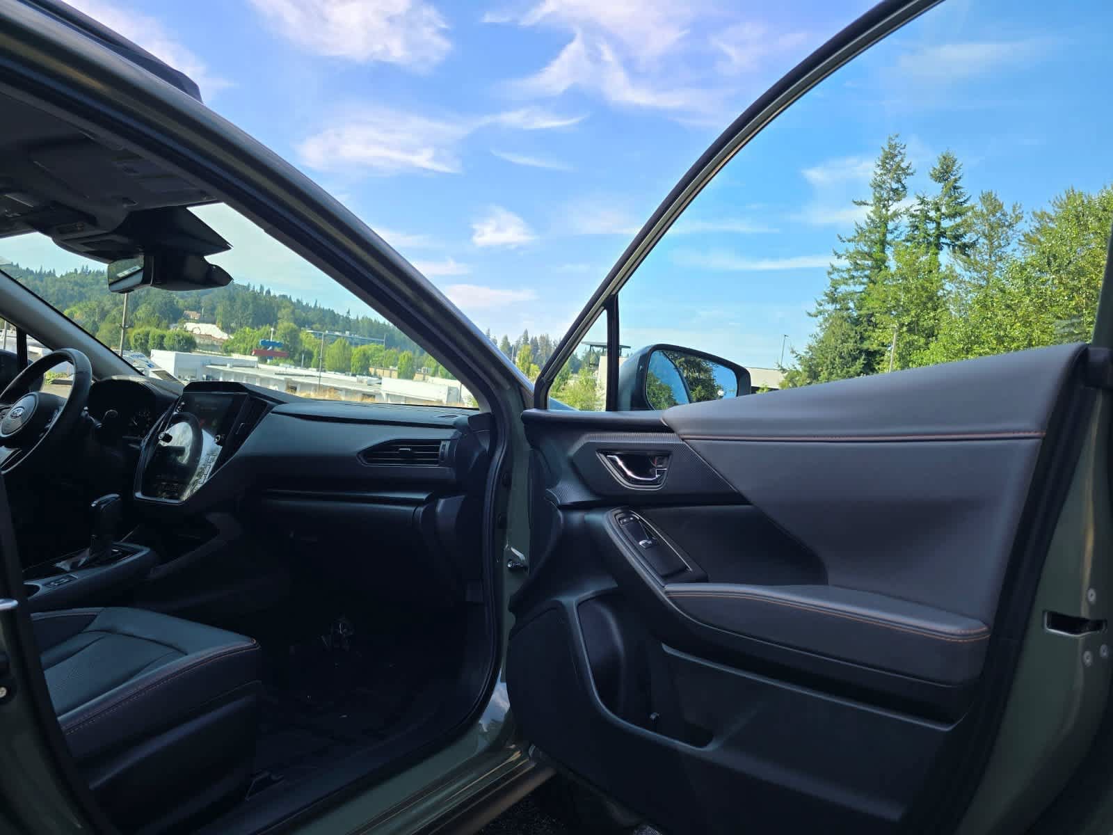 Certified 2025 Subaru Crosstrek 2.5i Limited w/ Crosstrek Mirror Package AWD/4WD image 28