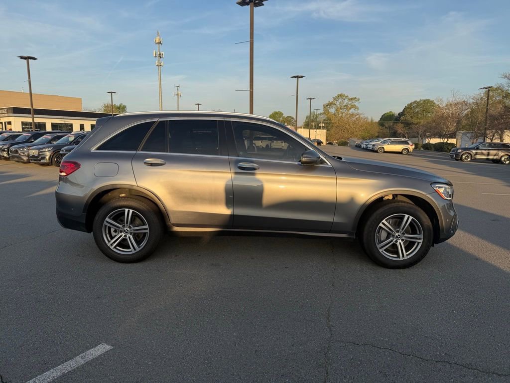 Used 2022 Mercedes-Benz GLC 300 w/ Premium Package Lite image 8