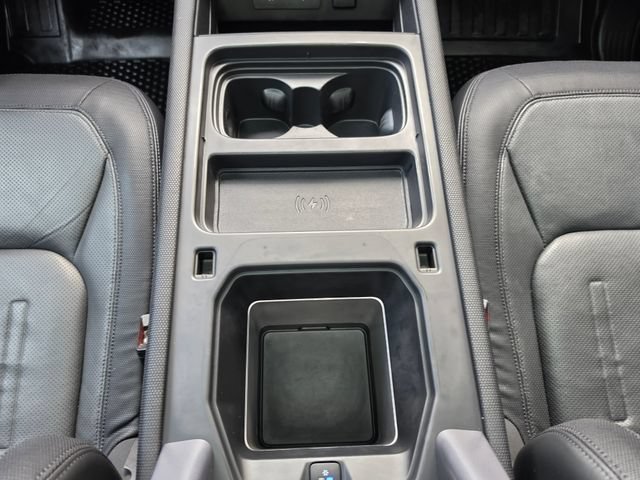 Used 2022 Land Rover Defender 110 X-Dynamic HSE AWD/4WD image 42