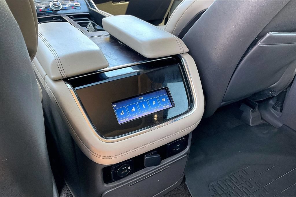 Used 2022 Lincoln Navigator Reserve AWD/4WD image 25