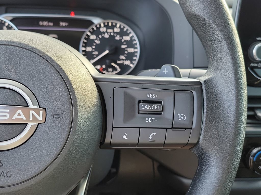 Certified 2025 Nissan Pathfinder S image 6