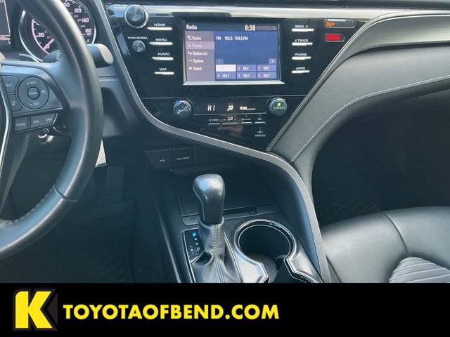 Used 2020 Toyota Camry SE image 11